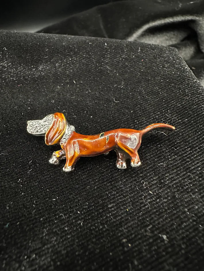 (NEED BACK PIC) Brown enamel dachshund brooch with clear crystal ear and collar accents