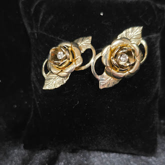 1950s–1960s Gold Tone Rose Flower Bracelet and Clip Earrings Set with Clear Rhinestone Centers, Romantic Floral Link Design, Curated Estate Style