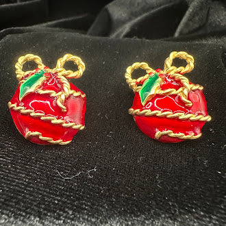 1980s–1990s Don-Lin Gold Tone Red Enamel Christmas Gift Clip Earrings Holiday Ribbon Bow Statement