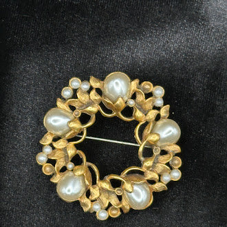 Three gold-tone faux pearl brooches: flower basket, wreath and purse, view 4