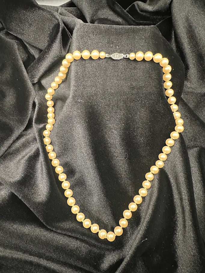 Vintage Peach Pearl Style Necklace with Decorative Crystal Clasp