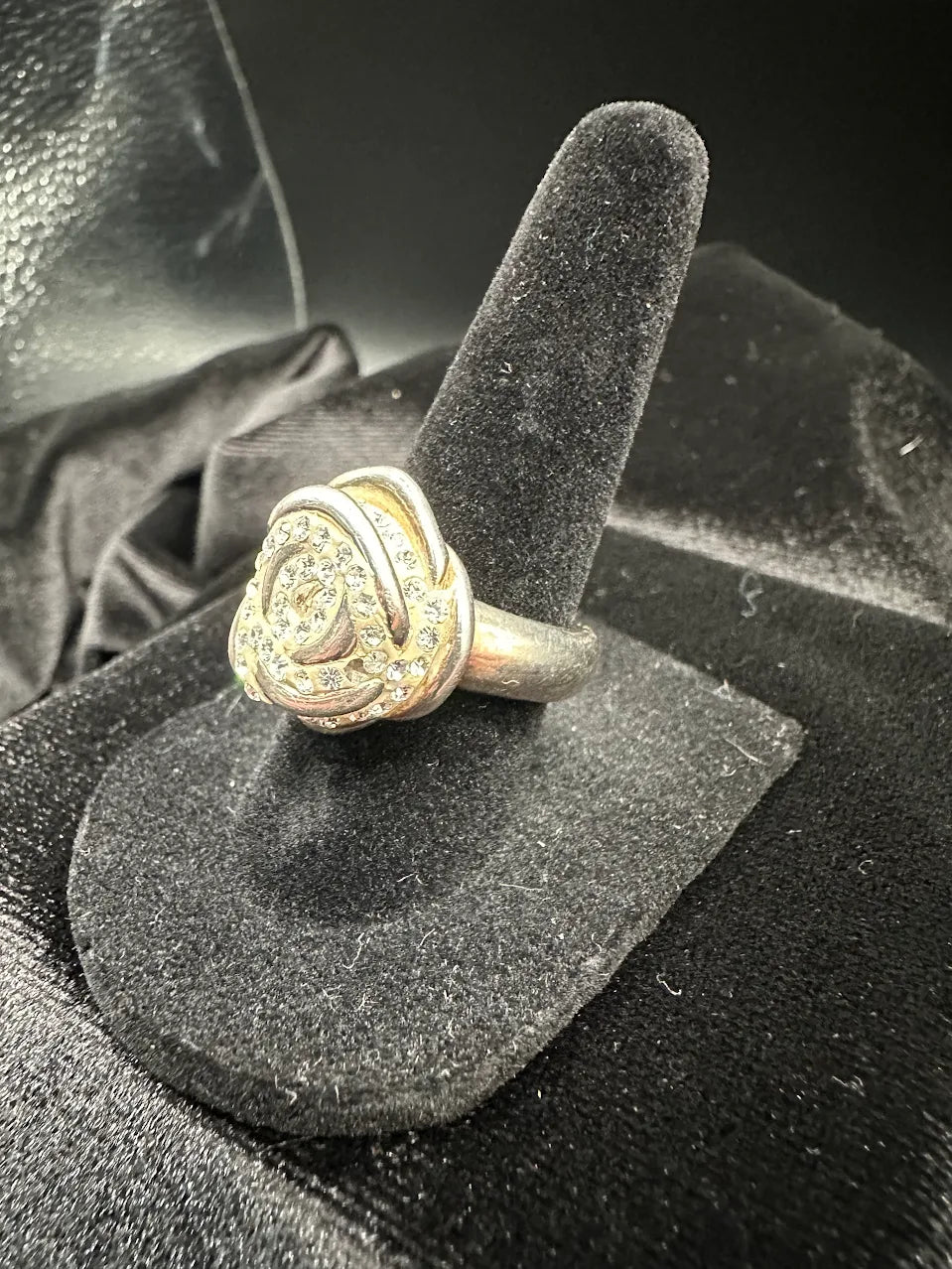 Two Tone Clear Crystal Flower Ring Floral Cluster Statement Design