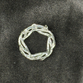 Silver Tone Leaf Wreath Brooch Textured Botanical Circle Pin Vintage