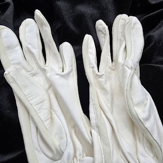 Vintage White Leather Ladies Dress Gloves | Soft Formal Gloves with Original Storage Bag