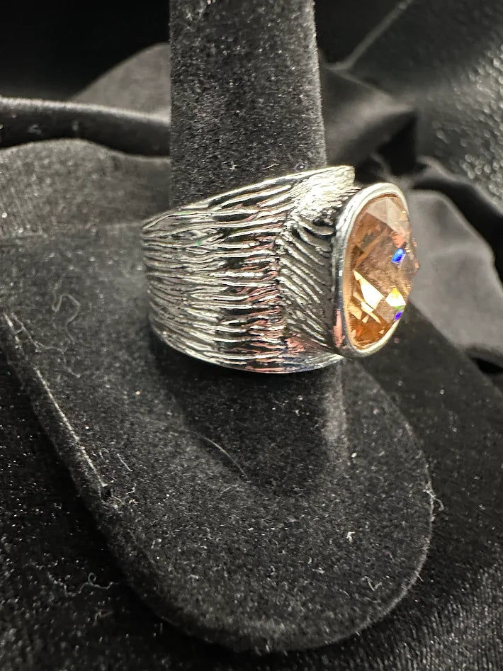 Lia Sophia Peach Glass Ring Silver Tone Wide Band Faceted Solitaire Statement Ring Size 7